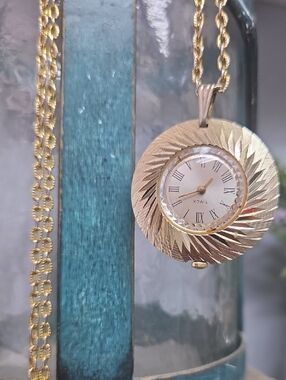 Vintage Timex Gold Fluted Aluminum Watch Pendant Necklace